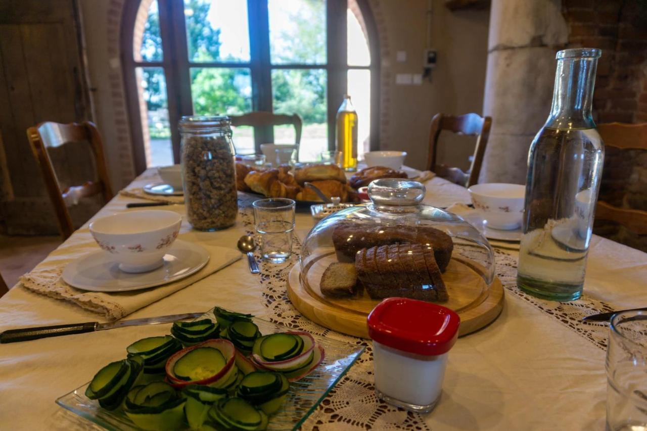 Chambres Et Table D'Hotes - Les Jardins De La Longagne Saussenac 외부 사진